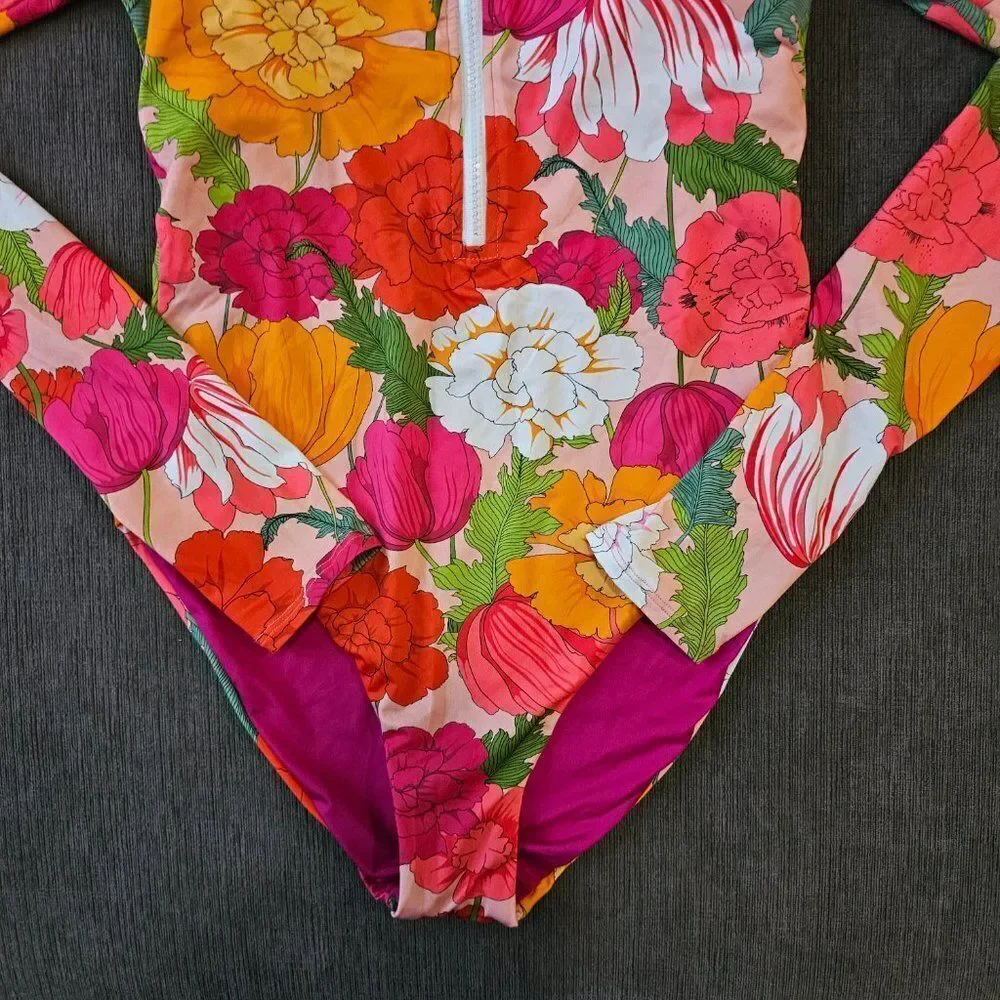 Trina Turk Women's Floral Print Long Sleeves Paddle Suit Swimsuit Size large